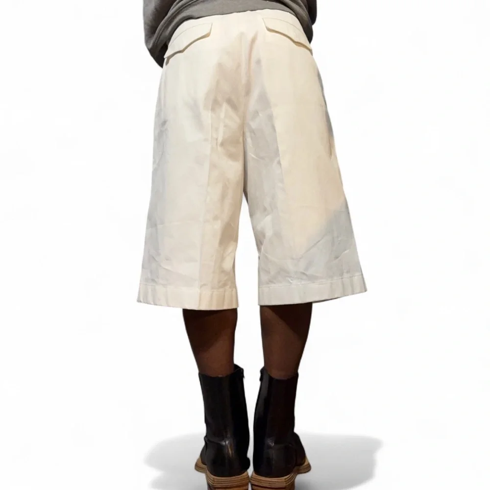 Alexander McQueen oversized cream-white pleated shorts, men’s size IT 50, US 34